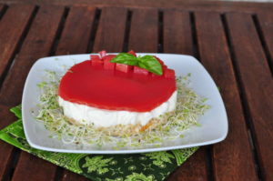 Cheesecake al fiordilatte con gelatina piccante al pomodoro