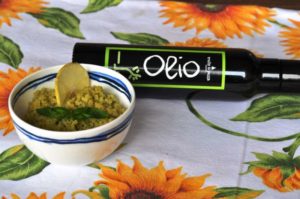 Cous cous integrale con pesto di agrumi