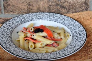 Pennette di farro Felicetti con salmone affumicato e vodka